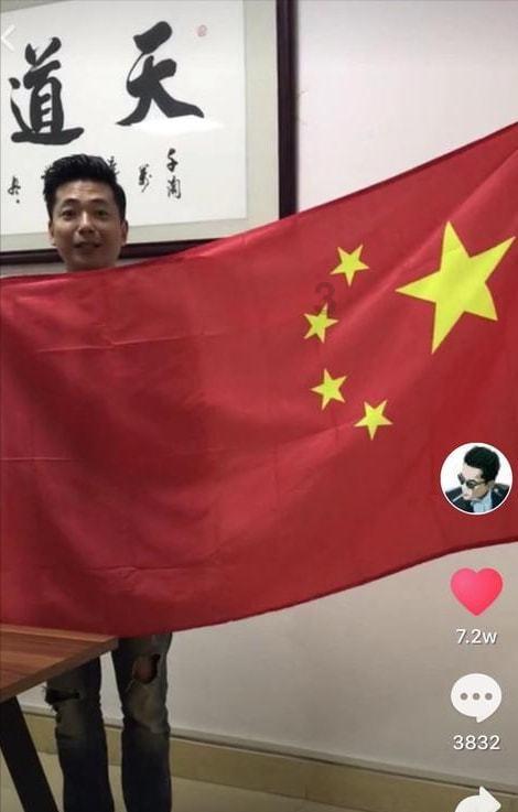 阳逻街:人大代表寒冬送温馨温暖老人心